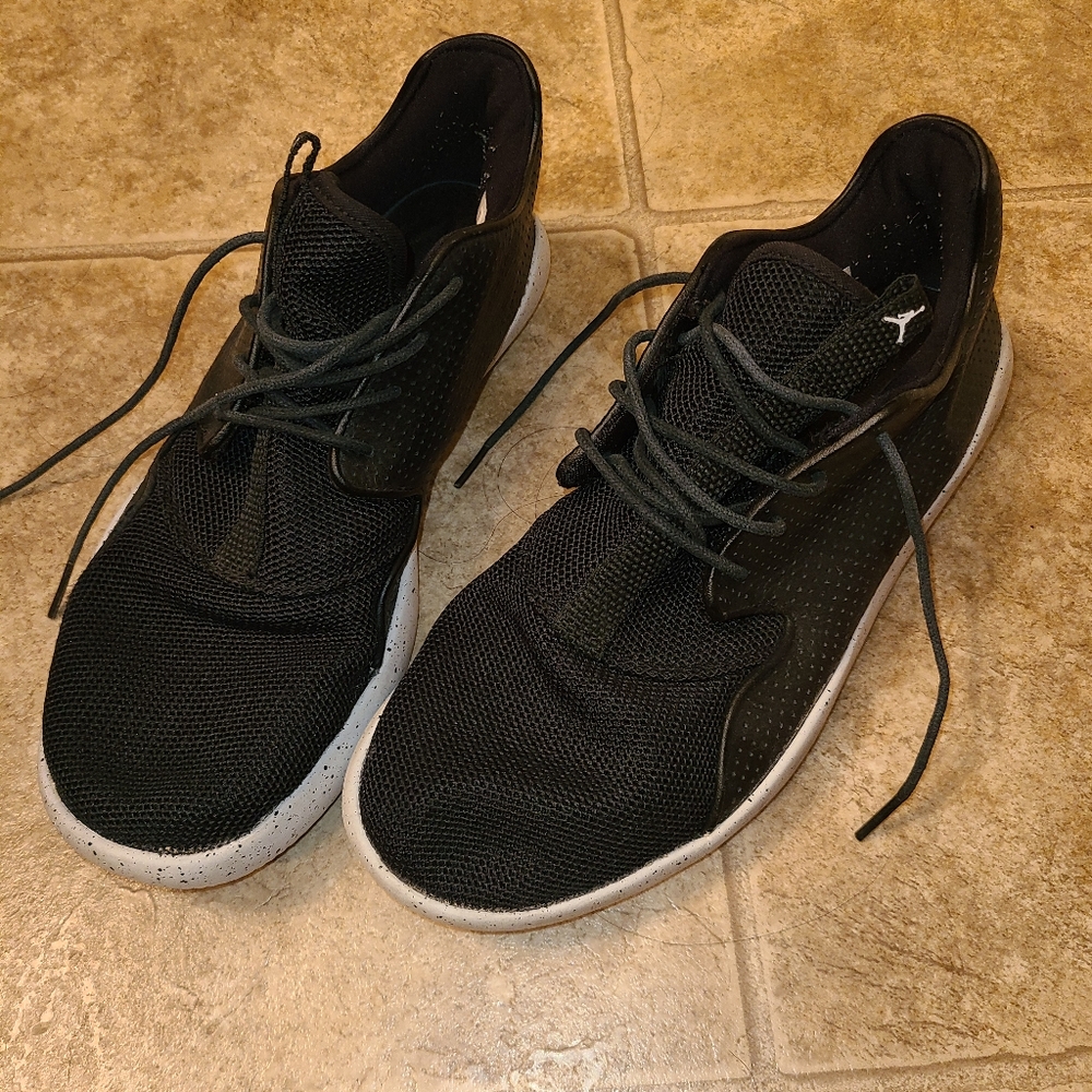 7Y Jordan shoes